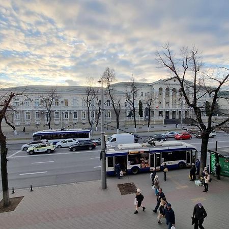 White New Apartments Ultracentral 2-Rooms In The Heart Chisinau Luaran gambar