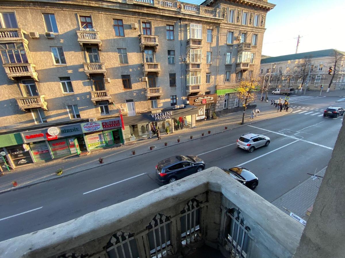 White New Apartments Ultracentral 2-Rooms In The Heart Chisinau Luaran gambar