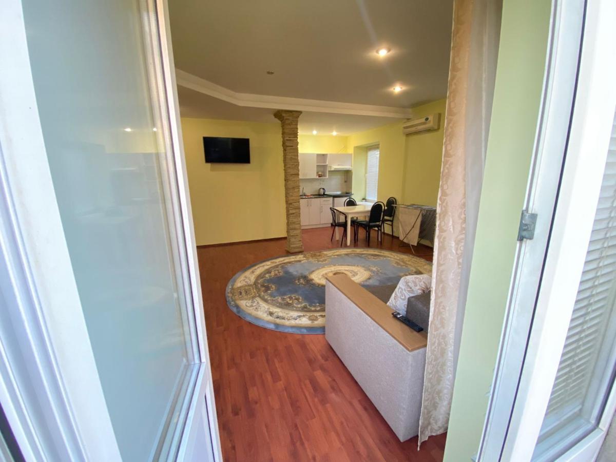 White New Apartments Ultracentral 2-Rooms In The Heart Chisinau Luaran gambar