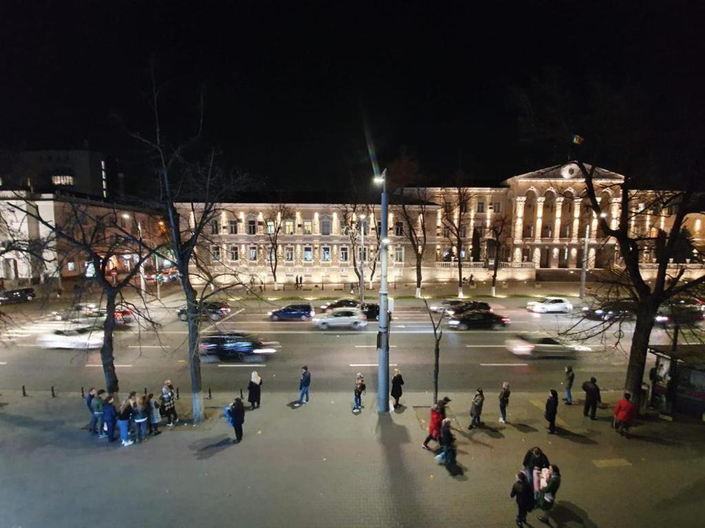 White New Apartments Ultracentral 2-Rooms In The Heart Chisinau Luaran gambar